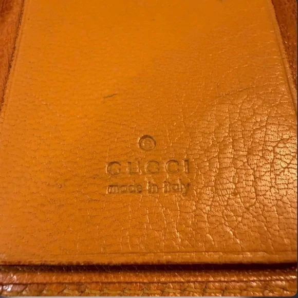 Vintage Gucci Bamboo Leather Key Holder in Cognac - Picture 3 of 11